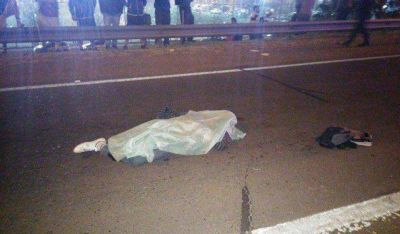 Un joven muri� tras ser embestido por un auto en Capital