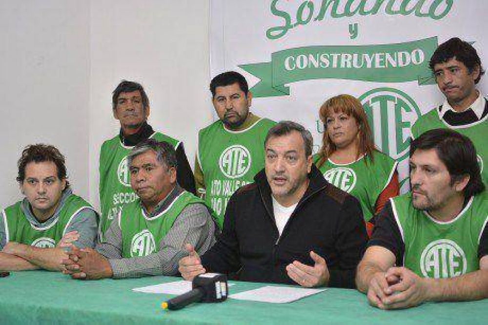 Por falta de porteros ATE declar� el estado de asamblea permanente en escuelas de Roca