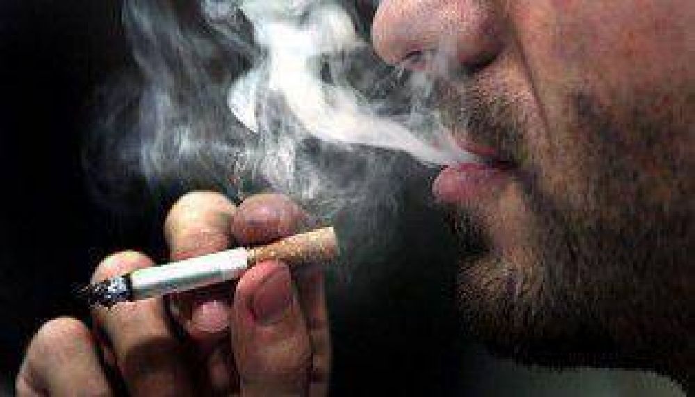 Quieren aumentar 100% los cigarrillos para crear un fondo