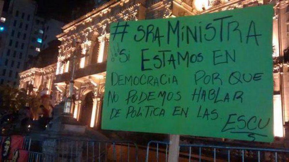 Por quinto d�a consecutivo, tucumanos se manifestaron por las denuncias de fraude