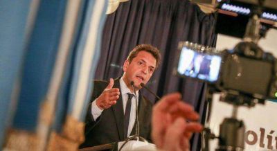 Massa propone a Macri y Scioli avanzar con la 