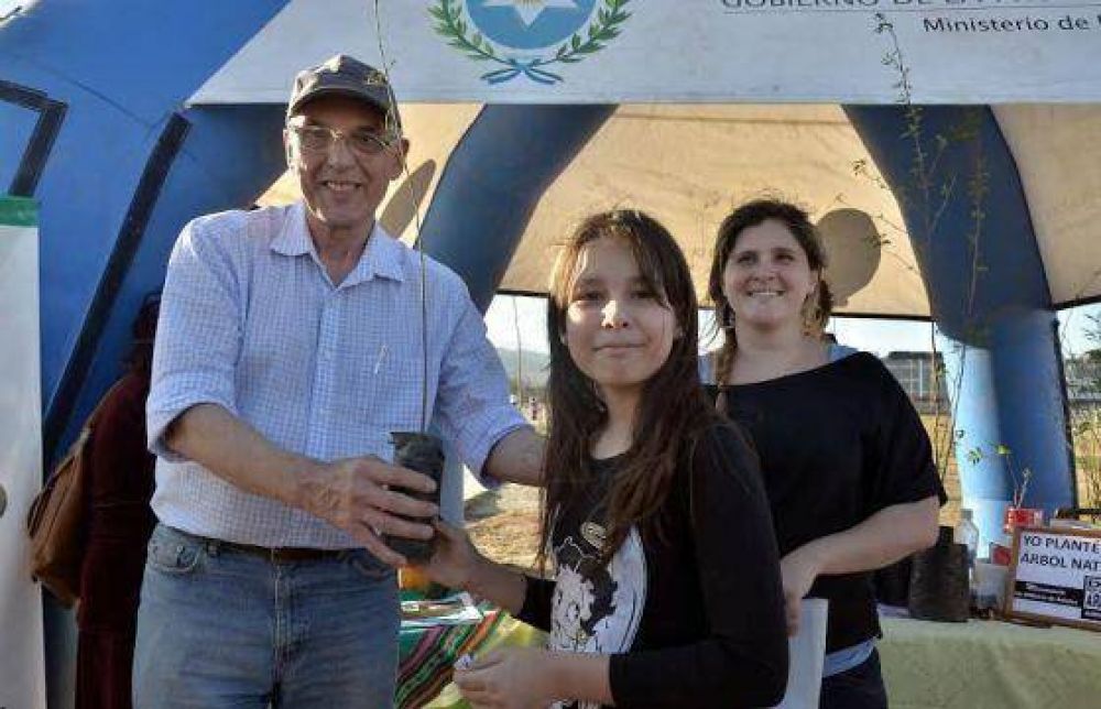 Conciencia ambiental en el marco de la Semana del �rbol