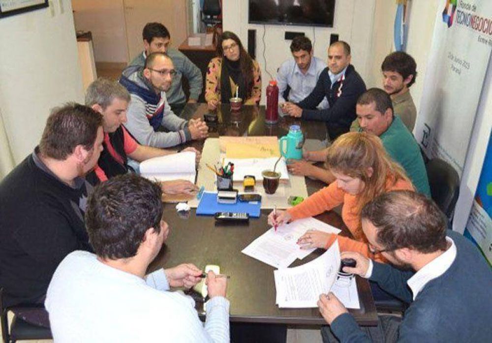 Financian m�s de 100 proyectos de innovaci�n tecnol�gica de estudiantes entrerrianos