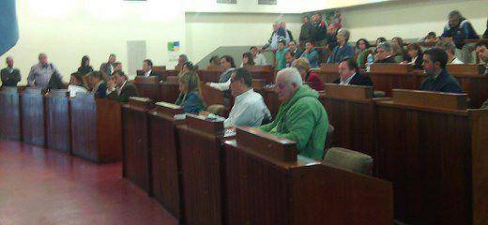 Se aprob� el nombramiento de los pasos bajo nivel Per�n y Alfons�n