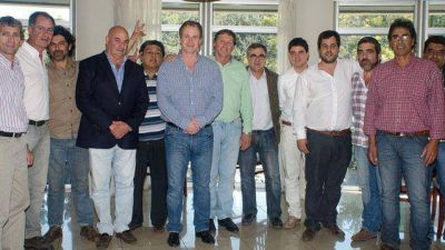 Bordet milita lo que pidi� Urribarri: llegar al 54%