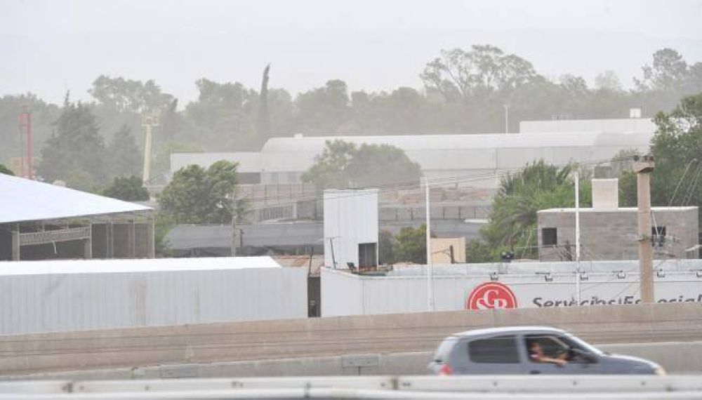 Alerta por vientos fuertes con r�fagas en C�rdoba