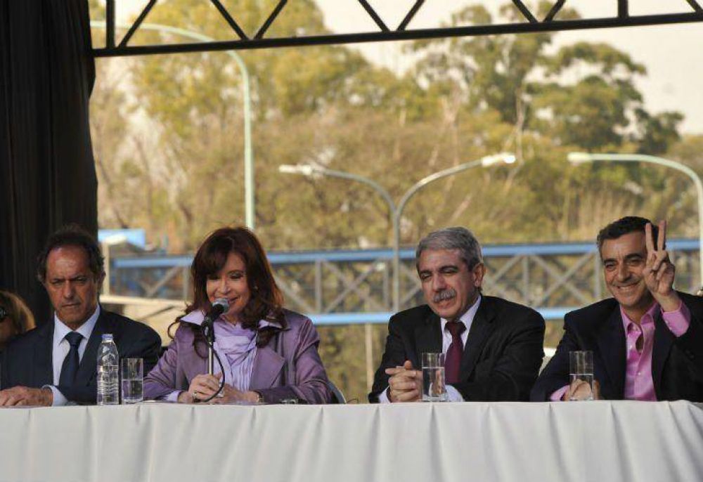 CFK y La C�mpora quieren fijarle l�mites de acci�n a Scioli