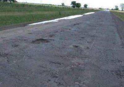 Tras el paso del agua se realizan trabajos en Ruta 32