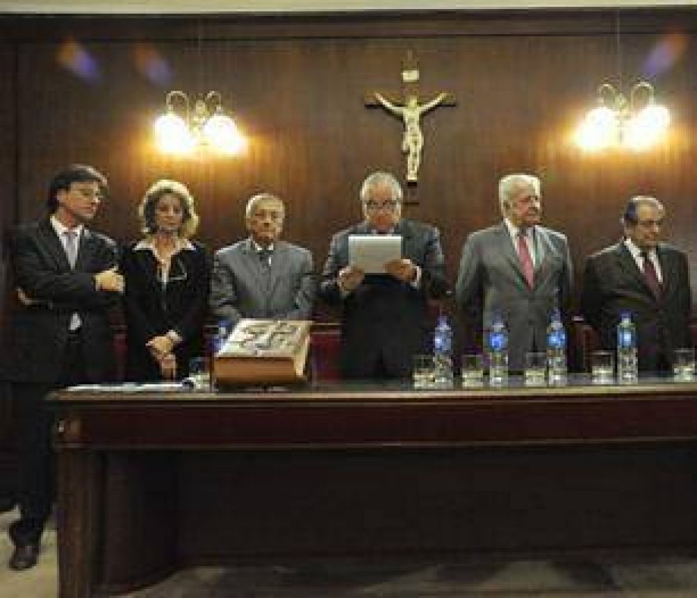 Seg�n la Corte Suprema de Justicia de Santa Fe, los fiscales est�n habilitados para detener personas