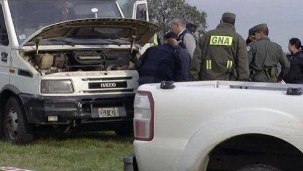 Hallaron un cad�ver con un tiro dentro de una camioneta