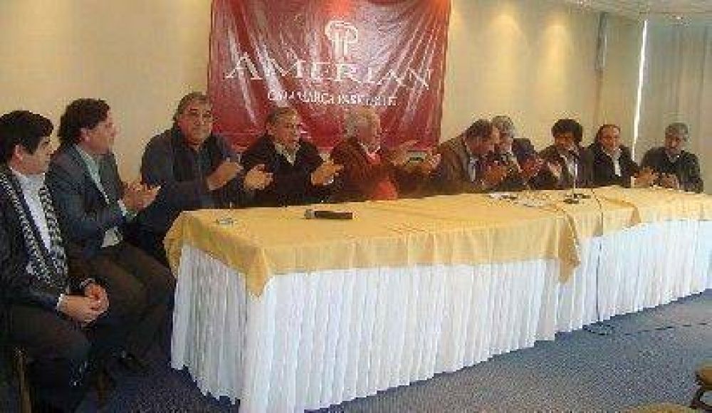 Todas las l�neas pedieron prorrogar las elecciones