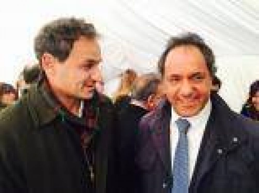 En el Coliseo Podest�: Scioli, An�bal y Bruera inician la campa�a con compromisos de gesti�n para La Plata