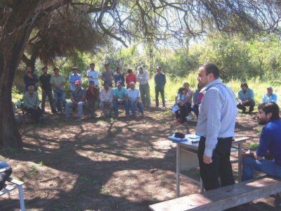 Acuerdo con originarios de la comunidad de San Carlos