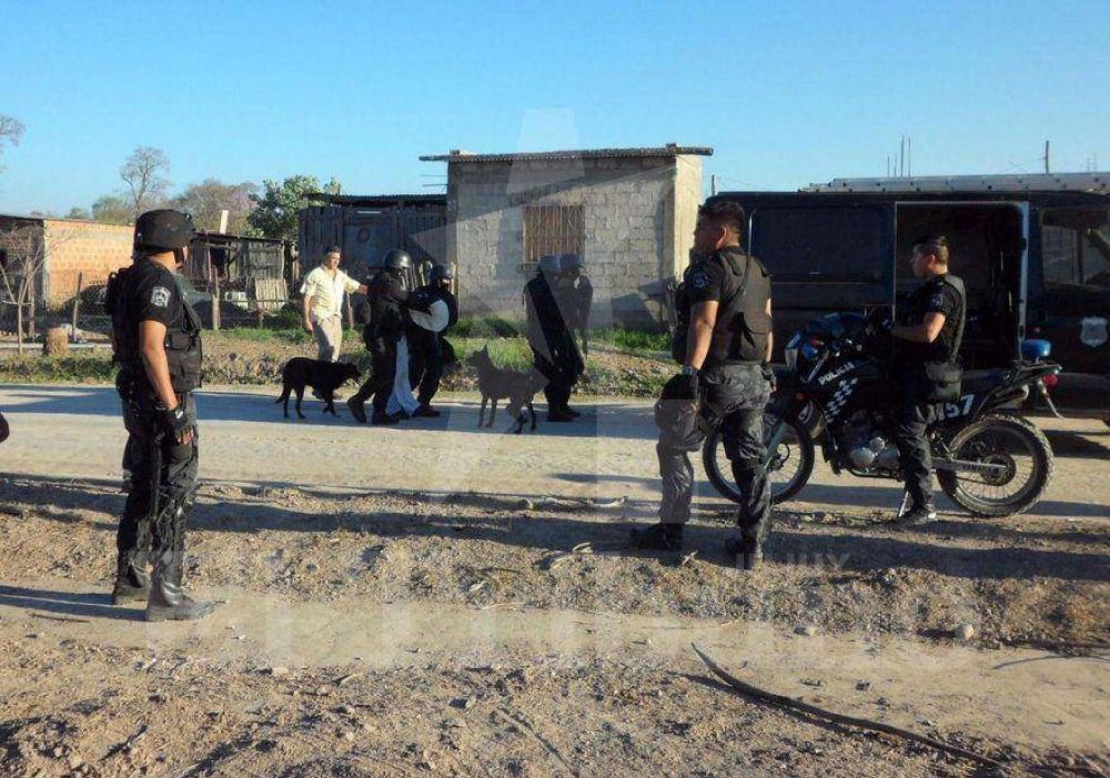 Sujeto amenazaba con matar a sus hijos