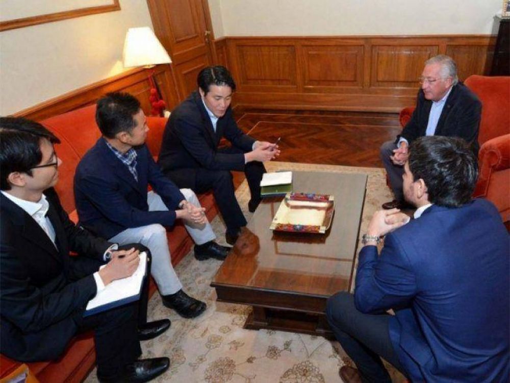 FELLNER: VAMOS A INSTALAR LA PLANTA DEFINITIVA DE EXTRACCI�N DE LITIO EN EL SALAR DE CAUCHARI