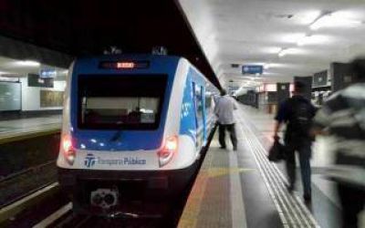 Tren Sarmiento: Descarril� una formaci�n y funciona con demoras