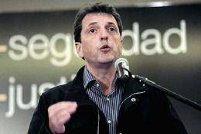 Desterrada la chance de acuerdo con el PRO, Massa inici� su gira por el norte del pa�s