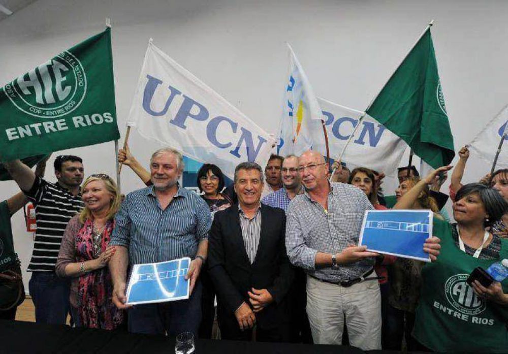 Urribarri anunci� que llamar�n a paritarias para el sector salud