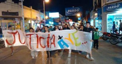 Marcha por Ayel�n Navarro: �Nunca nadie de la polic�a vino a preguntarme c�mo estaba Ayel�n�