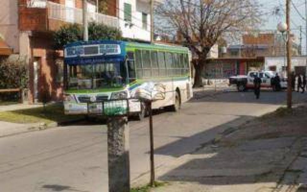 Tragedia en Solano: Colectivo mat� a una mujer y la arrastr� 50 metros