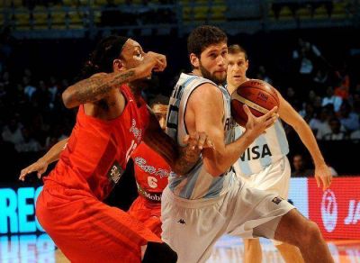Con un �Pato� Garino brillante, Argentina comenz� con el pie derecho