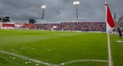 Un partido de Santa Fe tendr�a hinchas visitantes