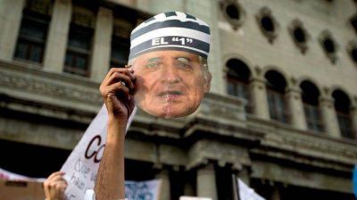El Congreso de Guatemala decidir� hoy si le quita la inmunidad a Otto P�rez Molina