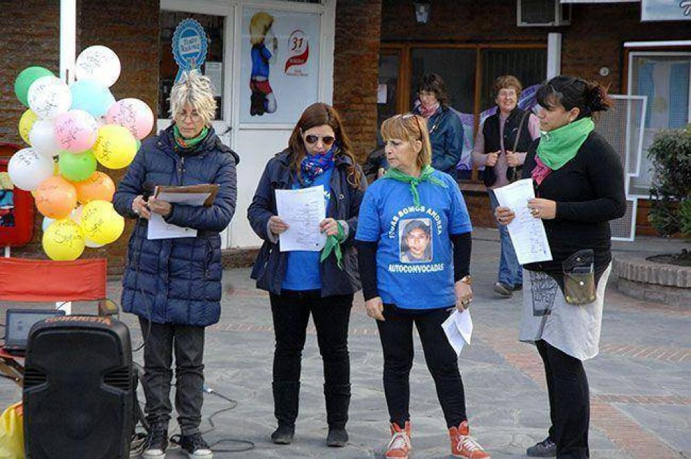 Panes y globos, en memoria de Sof�a Viale