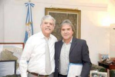 Irraz�bal analiz� con De Vido obras para Misiones
