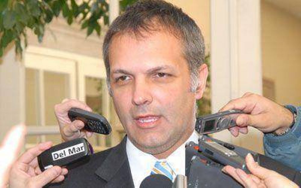 Buzzi pidi� jury de enjuiciamiento para tres jueces del fuero penal