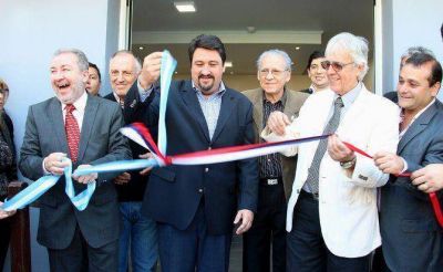 Closs inaugur� la nueva sede del Colegio de M�dicos de Misiones