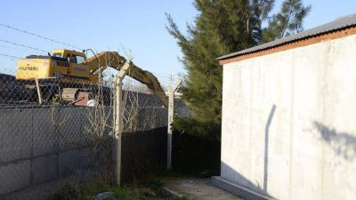 En Pampa y la v�a: improvisaciones en la electrificaci�n del Roca