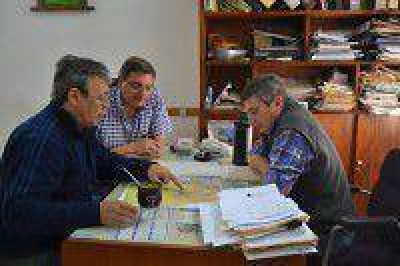 Lenzi y Abarca se reunieron con Bertoni