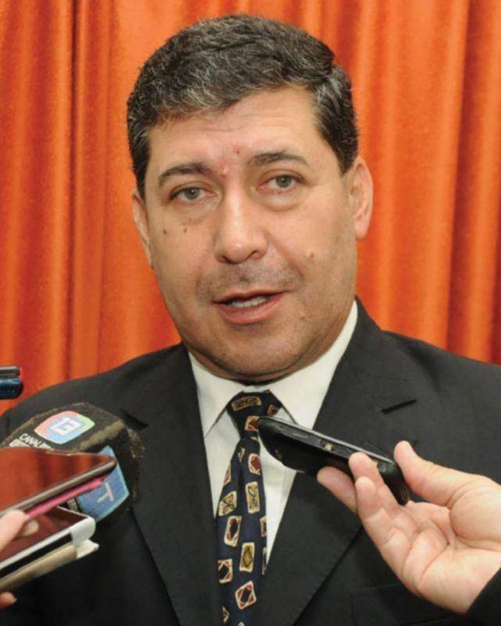 Casas, apenado por los dichos de Cruz