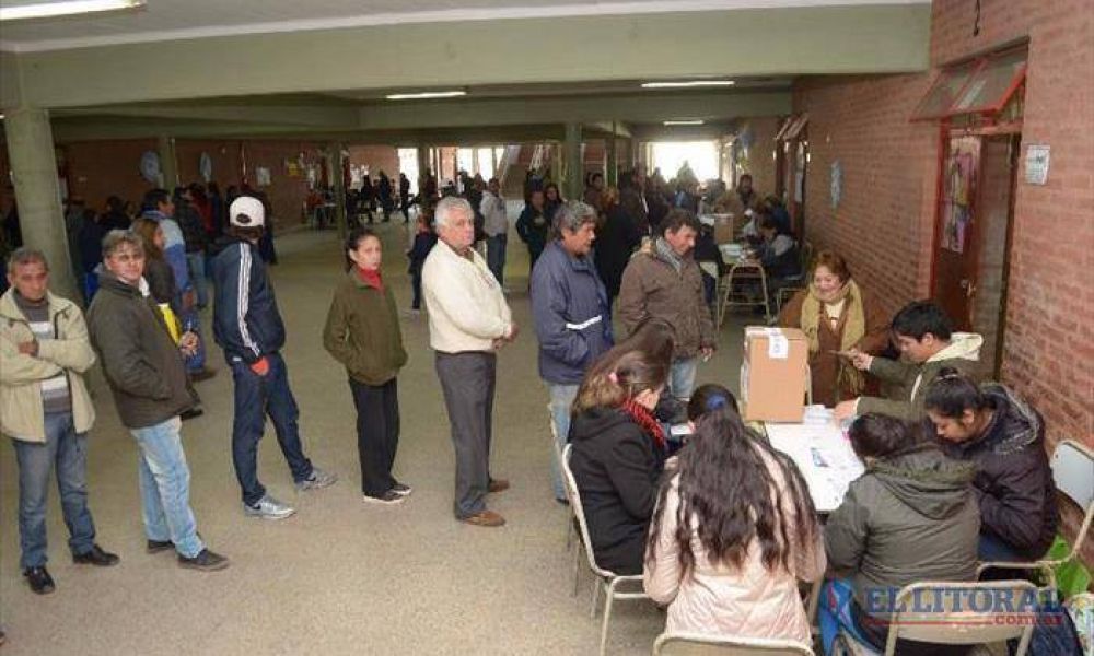 Comicios: Colombi habl� de la necesidad de reformar el sistema; R�os apunt� a Clar�n