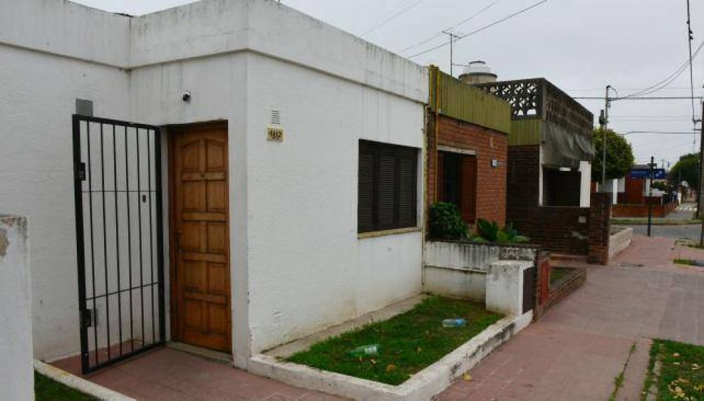 Seguir� libre el polic�a que, en su casa, ultim� a supuesto ladr�n