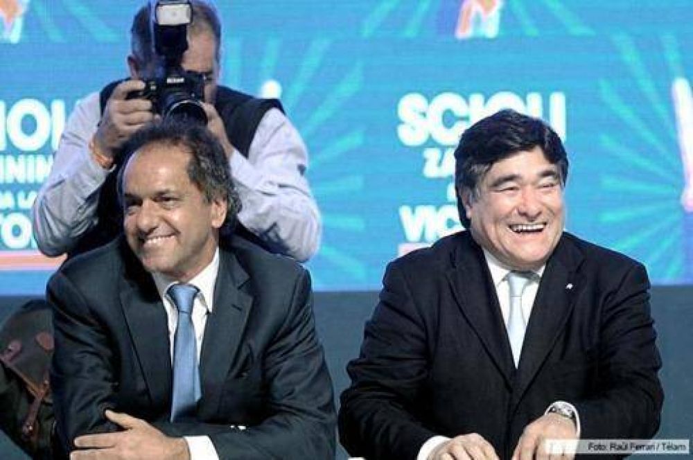 Escrutinio definitivo de las PASO: Scioli sac 3,2 millones de votos ms que Macri