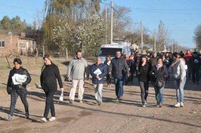 Respaldo a Ra�l Ortiz del PJ santarrose�o