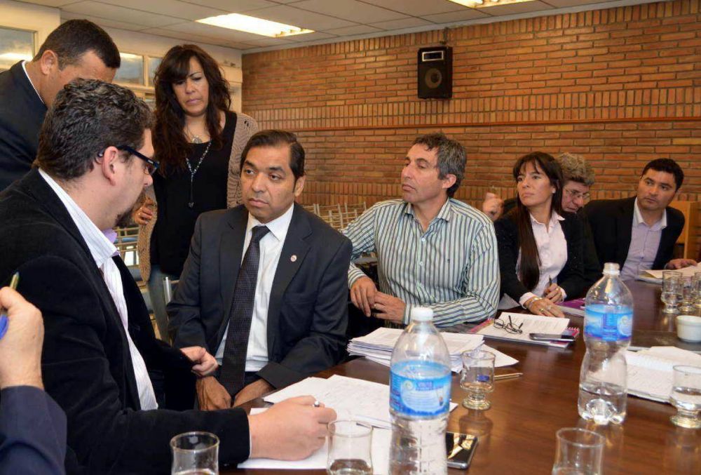 Mendoza condon� a YPF 126 millones
