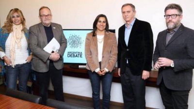 Mariana Gerez se reuni� con los moderadores de Argentina Debate 
