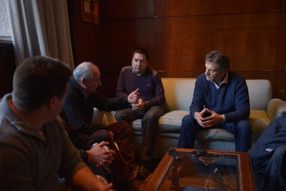 El Sindicato Argentino de Obreros Navales se dio cita en la Municipalidad