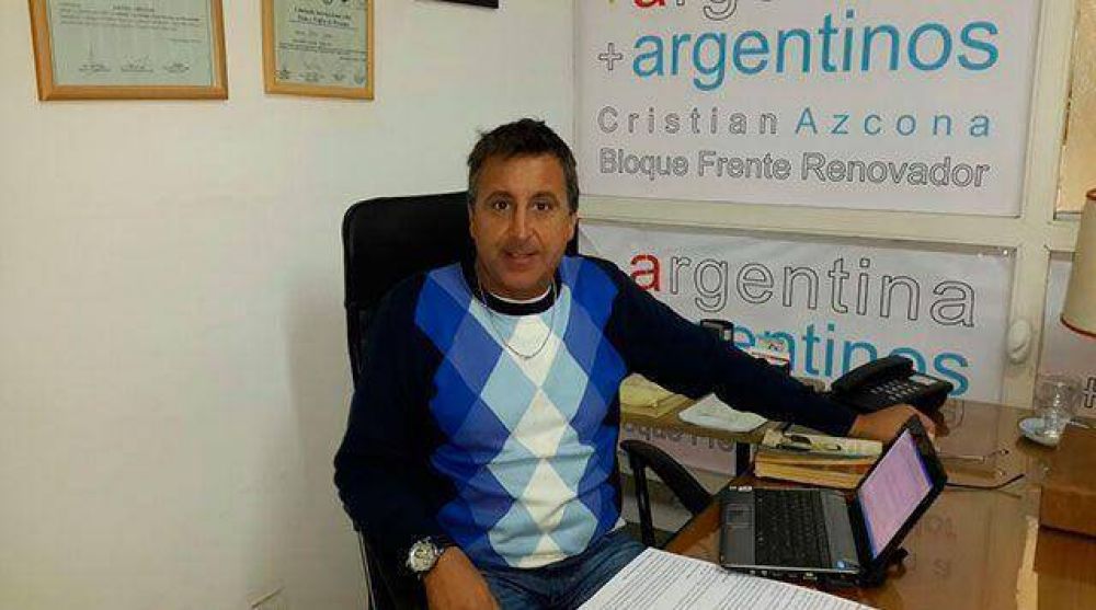 Azcona: �Nos sentimos desplazados por Lucas Fiorini�