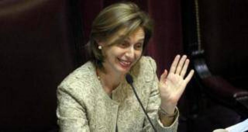 La Iglesia cuestion� a Rojk�s de Alperovich y le pidi� que se retracte