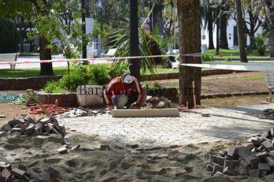 Ezequiel Lapadula: Nueva imagen para Plaza Col�n y Plaza Mitre e inicio de obras proyectadas.
