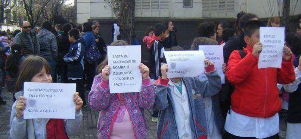 Normal 5: corte de calle por reiteradas amenazas de bomba