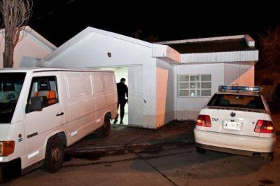Un hombre de 73 a�os perdi� la vida luego de volcar su veh�culo