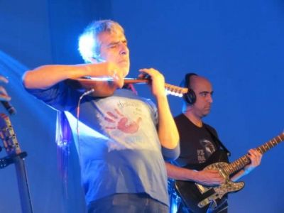 Extraordinario show de Peteco Carabajal en el cierre de los festejos en 30 de Agosto