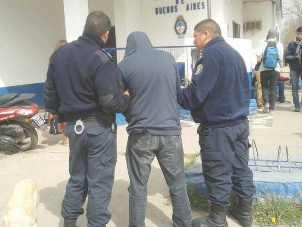 Allanamientos en el barrio IAPI: cay� una banda delictiva