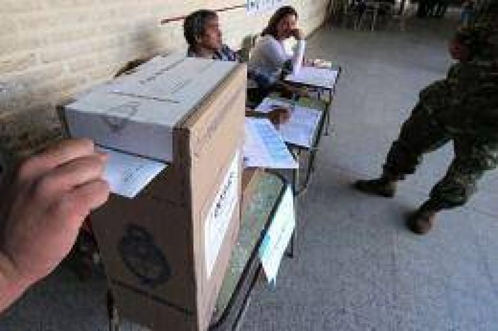El Gobierno neg cambios en el sistema electoral para octubre
