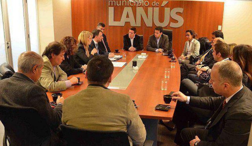 D�AZ P�REZ Y JULI�N �LVAREZ ENCABEZARON IMPORTANTE REUNI�N CON FISCALES
